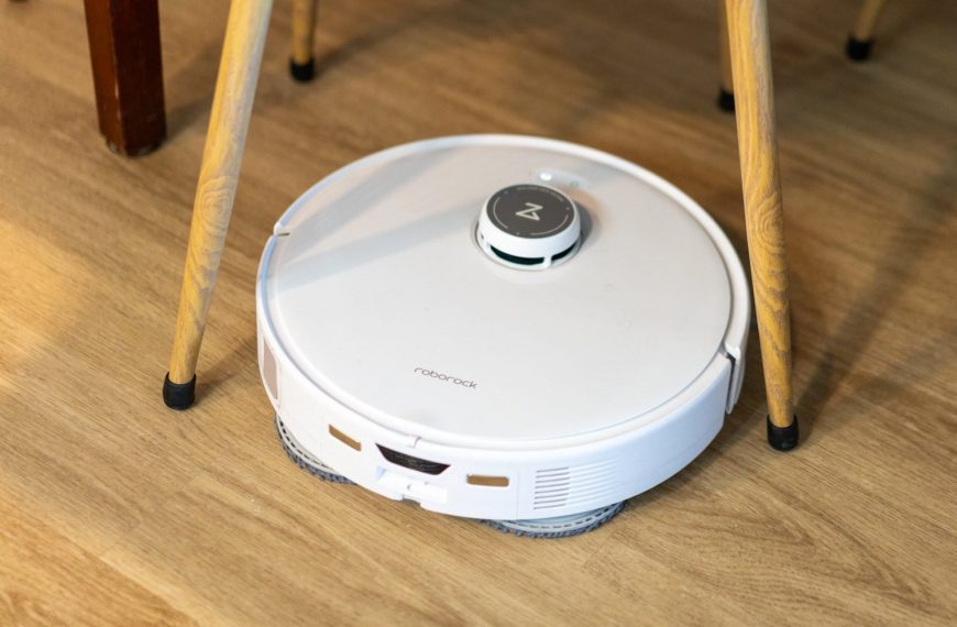 Discover the Ultimate Smart Vacuum…