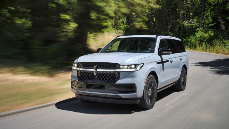 The 2025 Lincoln Navigator Takes Widescreen Infotainment to a Whole New Level