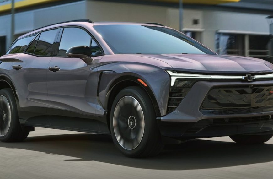 2025 Chevrolet Blazer vs 2024…