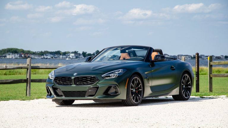 2025 BMW Z4 M40i Manual Review: A Thrilling Open-Top Driving Experience with Aggressive Performance and Unbridled Fun