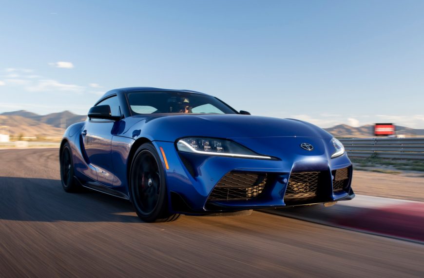 Revolutionizing the Road: Why the Supra’s Unrelenting Performance Destroys the Z4’s Legacy