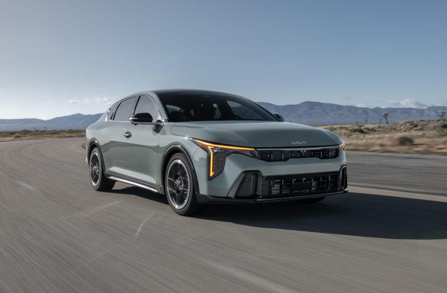 2025 Kia K4 Undercuts Corolla…