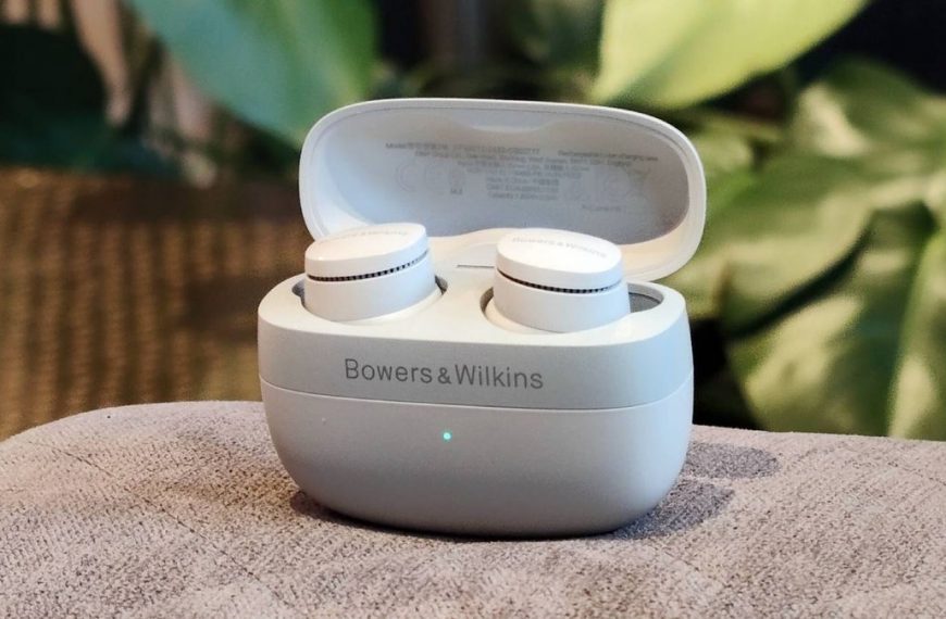 Unveiling the Bowers & Wilkins Pi6: Premium Earbuds with Exceptional Sound Quality, but What’s Missing?