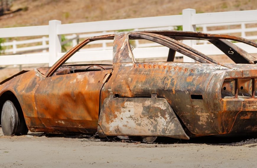 Here’s What’s Left of the Only Ford Ghia Probe I Concept After Its Trailer Fire