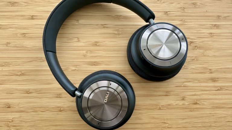 High-End Noise-Cancelling Headphones: Dali IO-8 Review