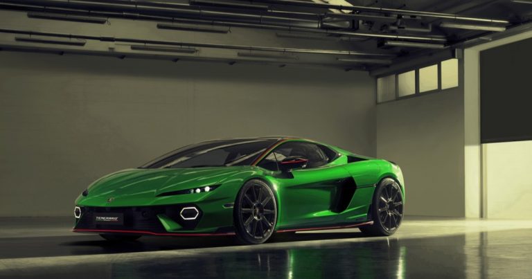 Lamborghini Temerario is a baby plug-in hybrid supercar