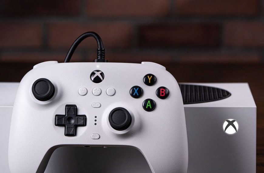 Get Revolutionary 8BitDo Controllers for Your Xbox at a Stun值 $30 Deal