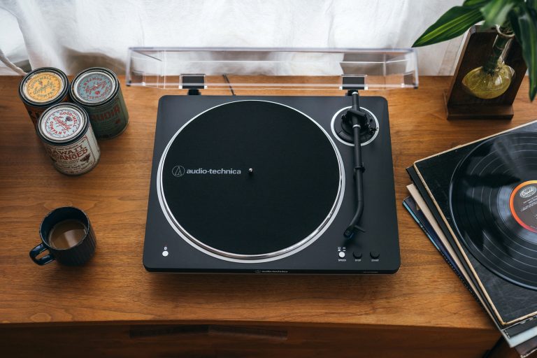 Audio-Technica’s AT-LP70xBT is the “ultimate beginner turntable”