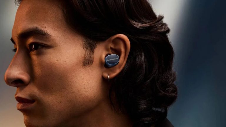 These Gorgeous Wireless Earbuds Borrow Loudspeaker Tech to Deliver a Rare Kind of Sound