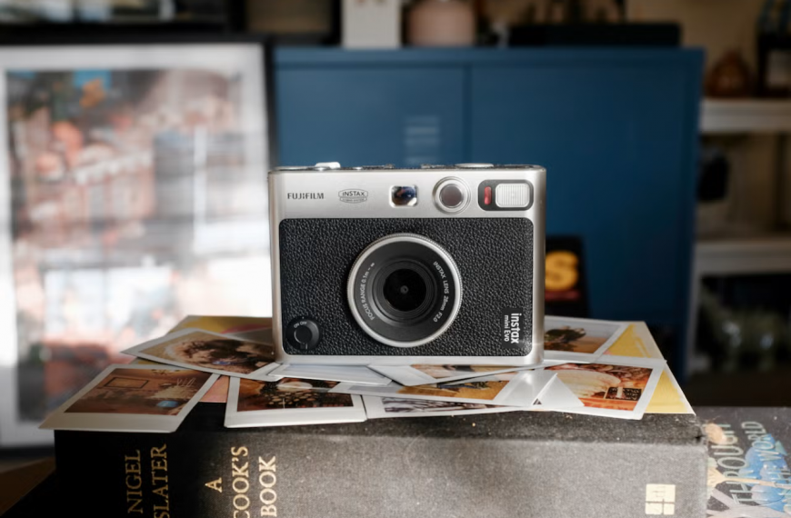 Unlock the Best Instant Camera Options for Spontaneous Capture