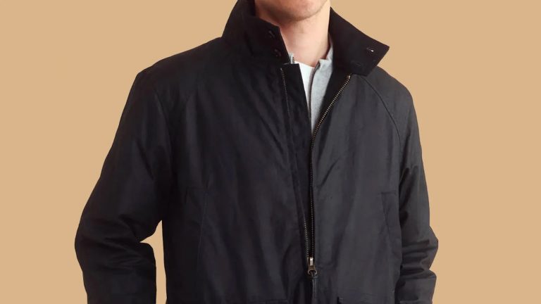 Unbeatable Style: This Luxurious Waxed Canvas Jacket Exceeds Expectations with Unparalleled Attention to Detail