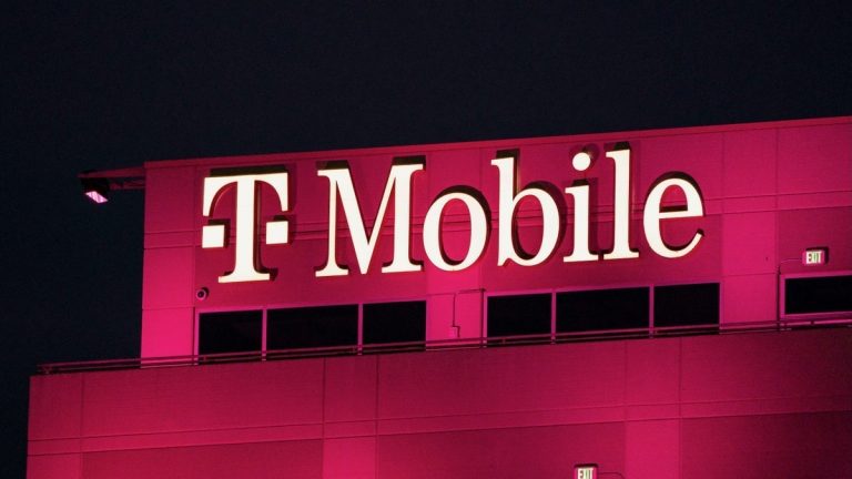 Insider’s Play: T-Mobile Board Member Spends $900,000 on Company Stock Amid Market Downturn