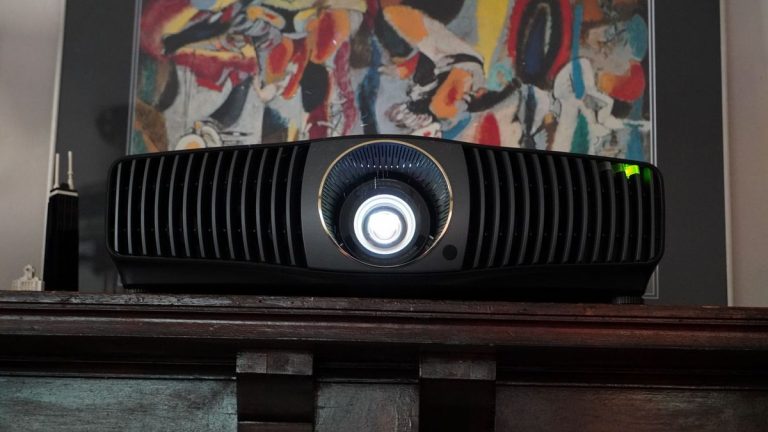 BenQ W5800: A stellar but pricey 4K projector for dedicated home theaters