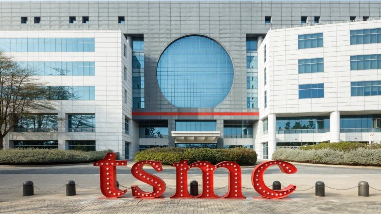 Investigating the Mysterious TSMC Chips Discovered in Huawei Devices: A Security Concern