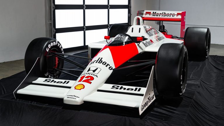 Unbelievable Life-Size Senna F1 Car Replica: The Ultimate Tribute to a Racing Legend