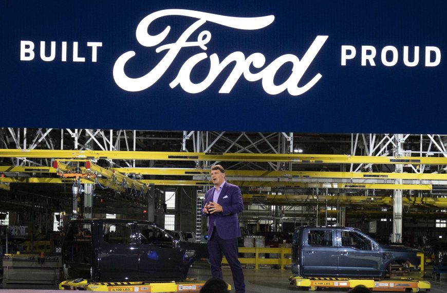 Ford CEO Warns: China’s Rapid Rise in Auto Industry Echoes Japan and Korea’s Past Success