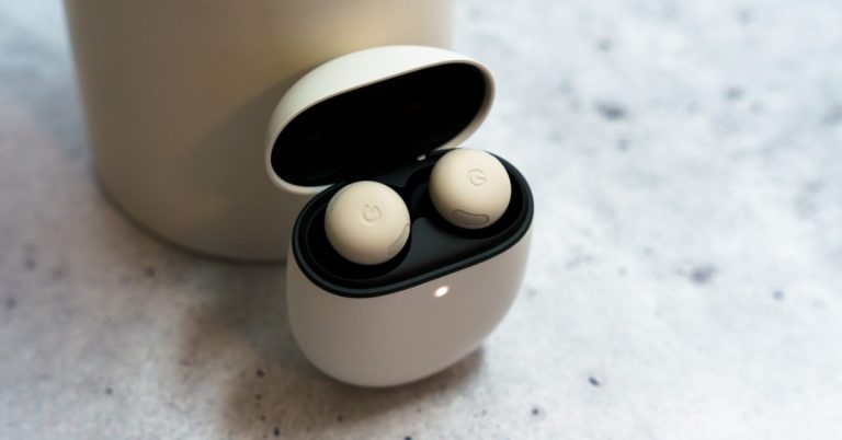 Revolutionize Your Sound Experience: Why Pixel Buds Dominate the Competition with Their Unparalleled Design