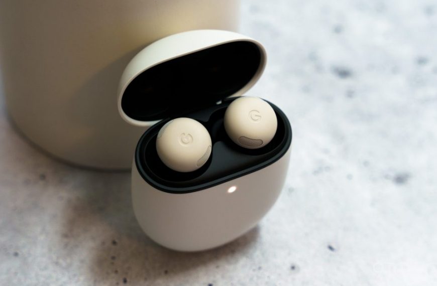 Here is the rewritten title: Revolutionize Your Sound Experience: Why Pixel Buds Dominate the Competition with Their Unparalleled Design