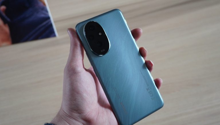 This Honor 200 deal destroys the Pixel 8a