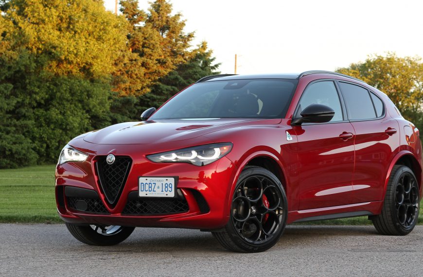 2024 Alfa Romeo Stelvio Quadrifoglio…