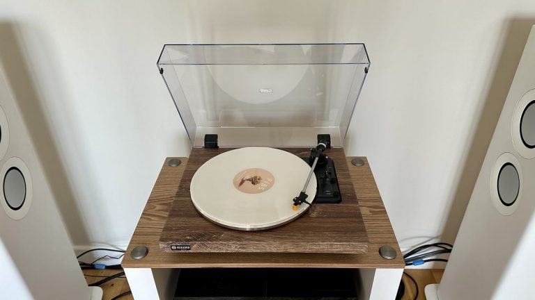 Rekkord Audio F300 turntable review: a classy, fully automatic budget deck let down by a lack of punch and drive