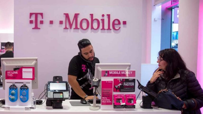 T-Mobile’s Game-Changing Deal: Trade Any Condition iPhone or Galaxy for Super New Devices