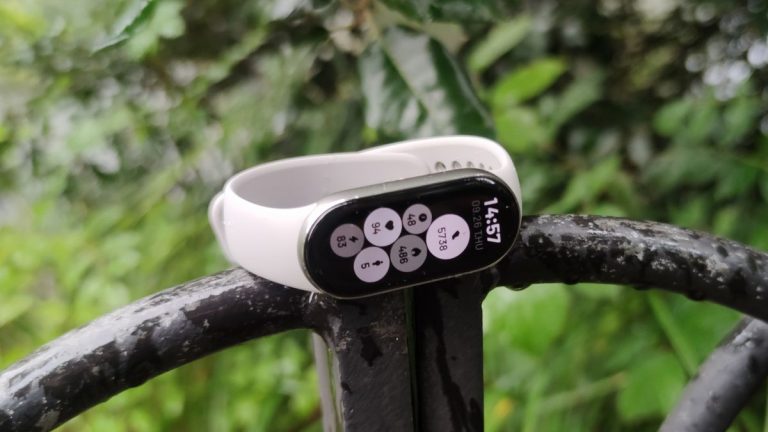 Expert-Approved, Budget-Friendly Fitness Tracker: Xiaomi Smart Band 9 Review