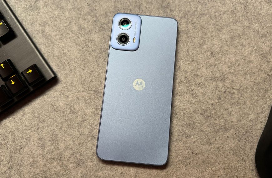 Motorola’s Budget Beating Phone Deal Shatters the Competition