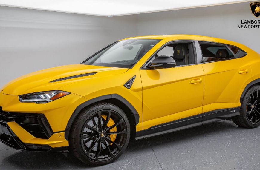 Dealership Offers 15-Year Loan on Used Lamborghini Urus