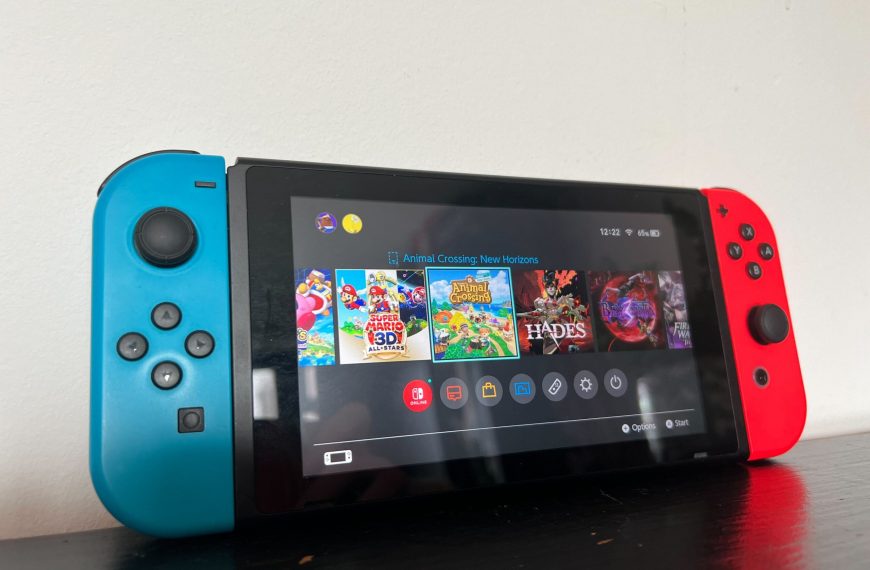 Nintendo Switch 2 Unleashed: Exclusive Leak Reveals Next-Gen Design Breakthroughs