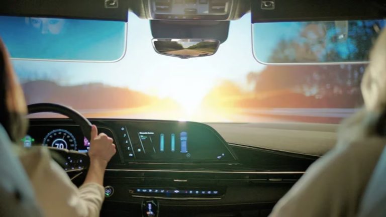 Revolutionizing In-Car Safety: Innovative Company Sets Sights on Sun Visors After Rear View Mirror Breakthrough