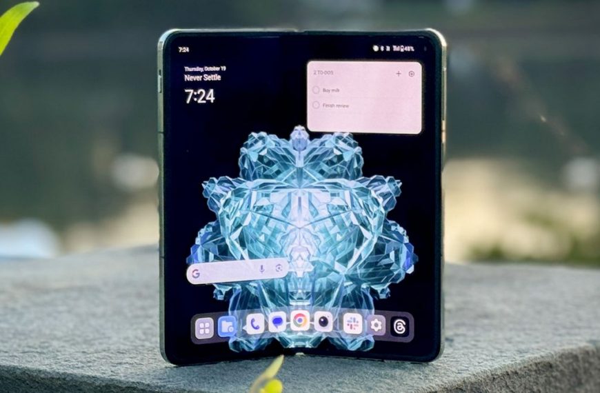 Here is the rewritten title: “Unleash the Thinnest Foldable Power with OnePlus Open 2’s Revolutionary New Titanium Design”