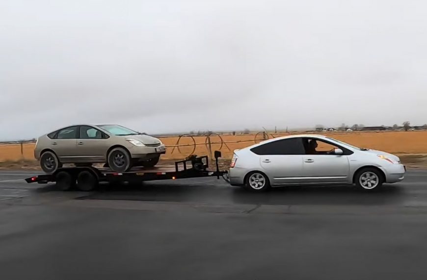 Powerfully towing 5,000 pounds with a Toyota Prius: Uncovering the surprising towing capabilities of a hybrid vehicle