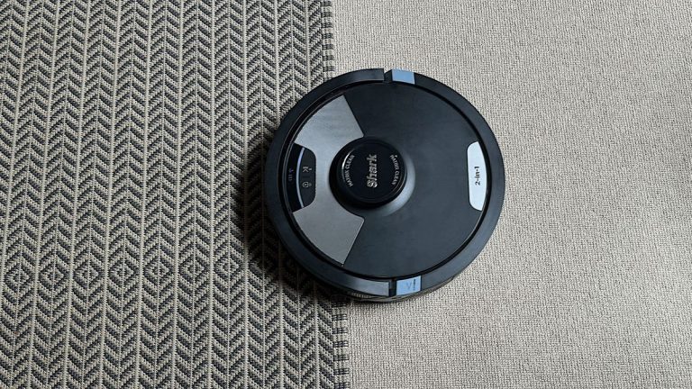 Unleash Supreme Cleaning Power: Shark Matrix Plus 2-in-1 Robot Vacuum Review