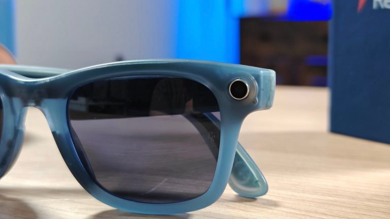 Revolutionary Ray-Ban Specs with Built-In Display: Will Innovation Trump Iconic Style?