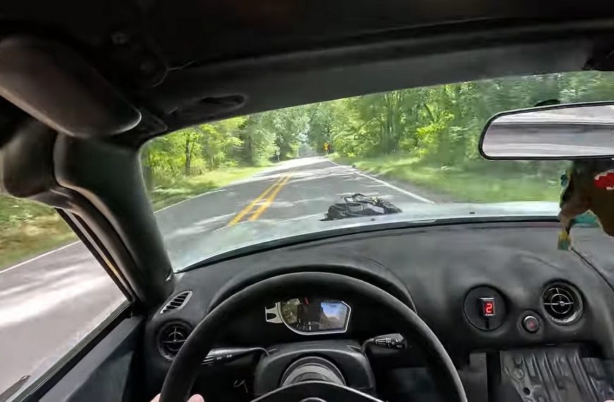 Revved Up Wonder: 13,000-RPM Mazda Miata with Motorcycle Engine Sounds Like a Beast