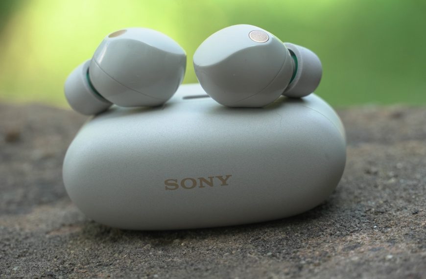 Unbeatable Wireless Earbuds: Top-Rated Sony Alternatives for AirPods Pro