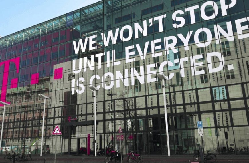 T-Mobile Outshines the Competition with Exceptional Q3 Earnings Report