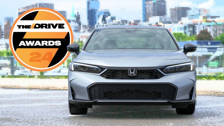 Top-Rated 2024 Car: Honda Civic Hybrid Revolutionizes the Road