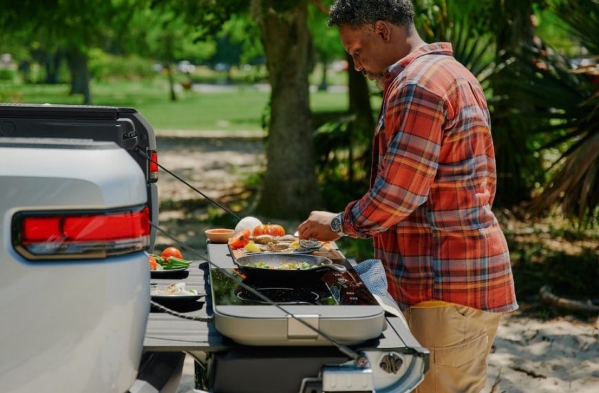 Rivian Travel Kitchen takes tailgating…