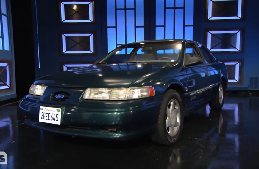 Conan O’Brien Defending His Ford Taurus SHO To a Normal Person Is All of Us