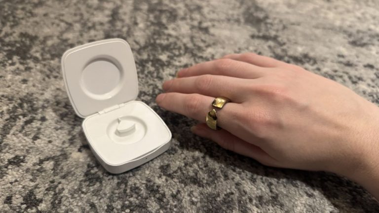 Revolutionary Smart Ring Falls Short: A Comprehensive Review of Evie’s Woman-Centric Health Tracker