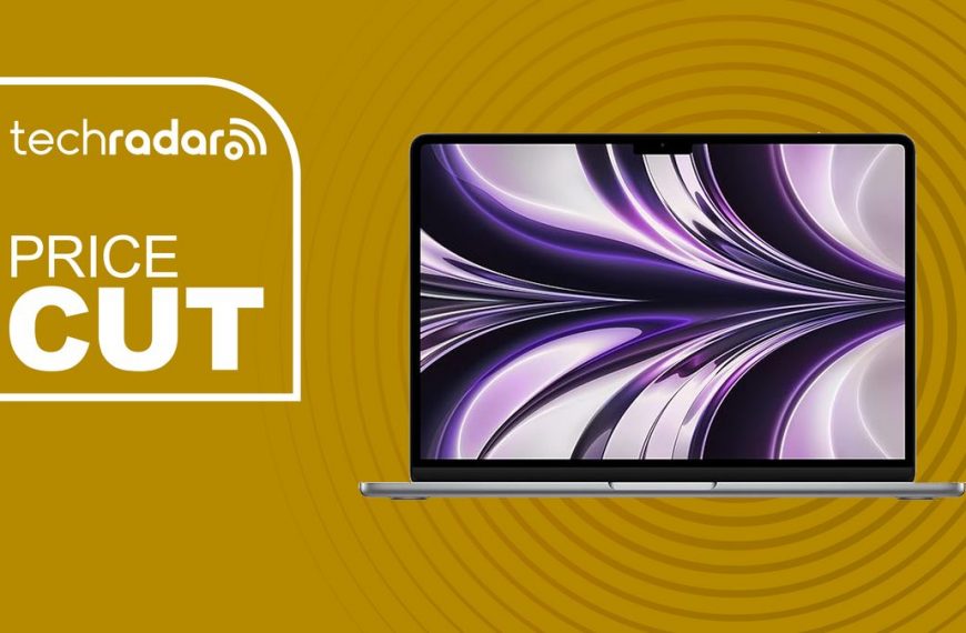 Unlock the Power of the MacBook Air M2 at an Unbeatable Price!