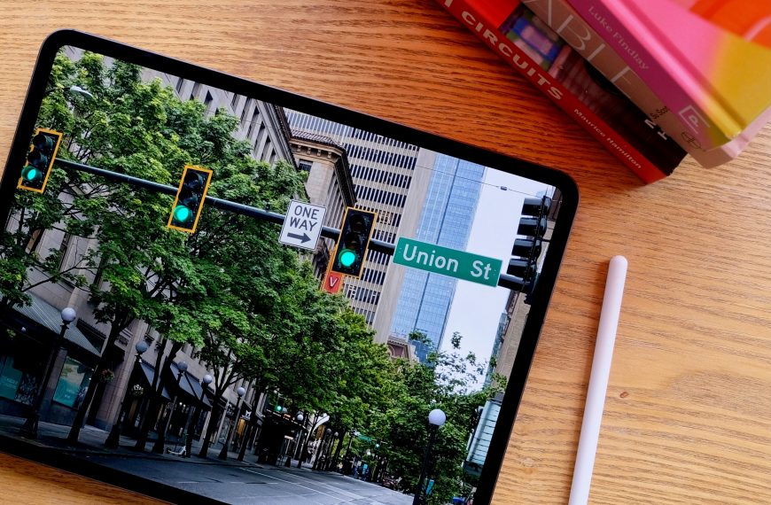 iPadOS 18 Debacle: Apple’s Flagship iPad Pro Hitting the Bricks