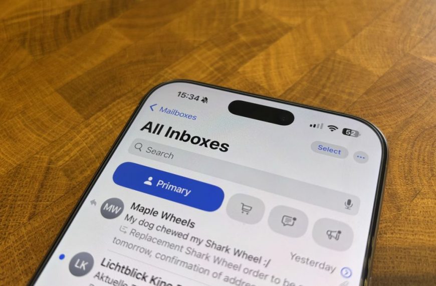 Revolutionize Your Inbox: How iOS 18.2’s Sleek New Mail App Totally Transformed My Digital Life