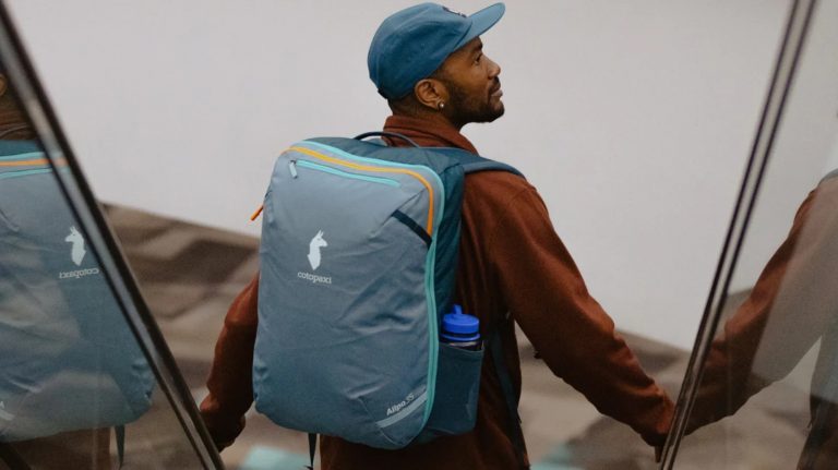 It’s Time to Ditch the Suitcase and Travel With a Backpack. Here’s Why