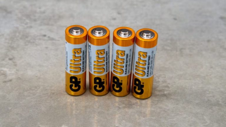 Expert-Picked Top AA and AAA Batteries 2024: Unbeatable Options for Every Budget