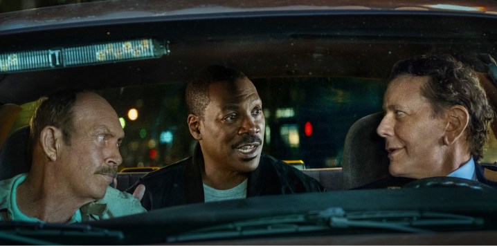 Three cops talk in a car in Beverly Hills Cop: Axel F.