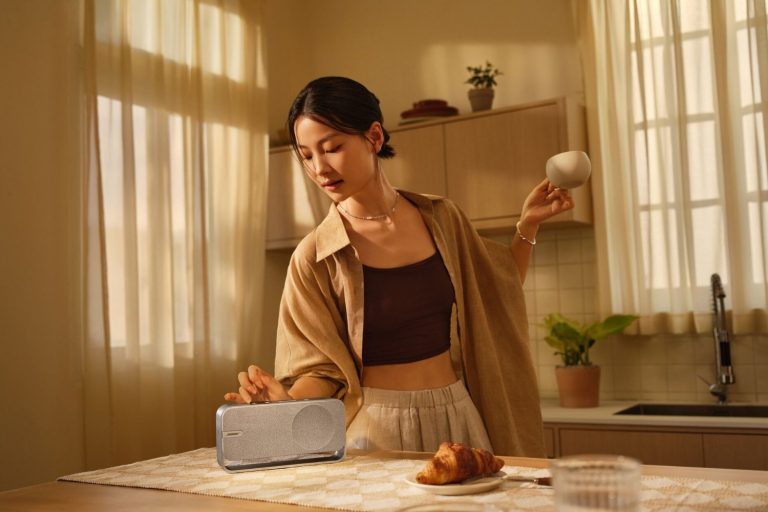 Bose Unveils Sleek SoundLink Home Speaker: Elevating Sound Quality and Style