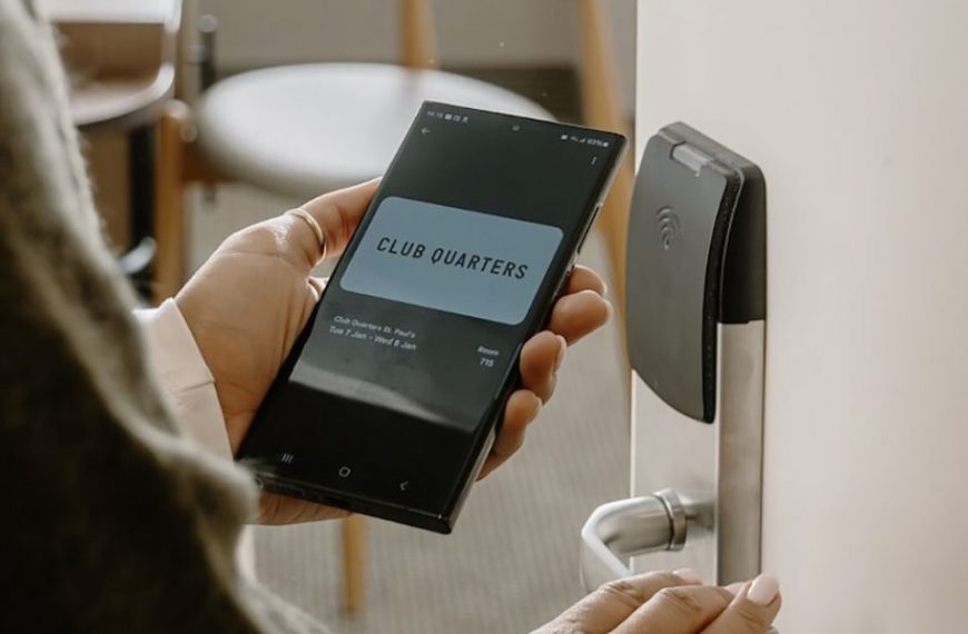 Hotels Pioneer Contactless Check-In with Google Wallet Room Keys Unleashed